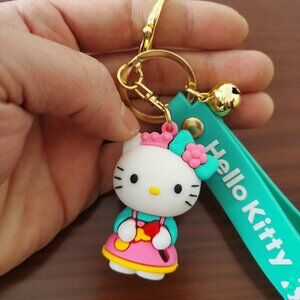 NO.322 Hello Kitty Baker keychain